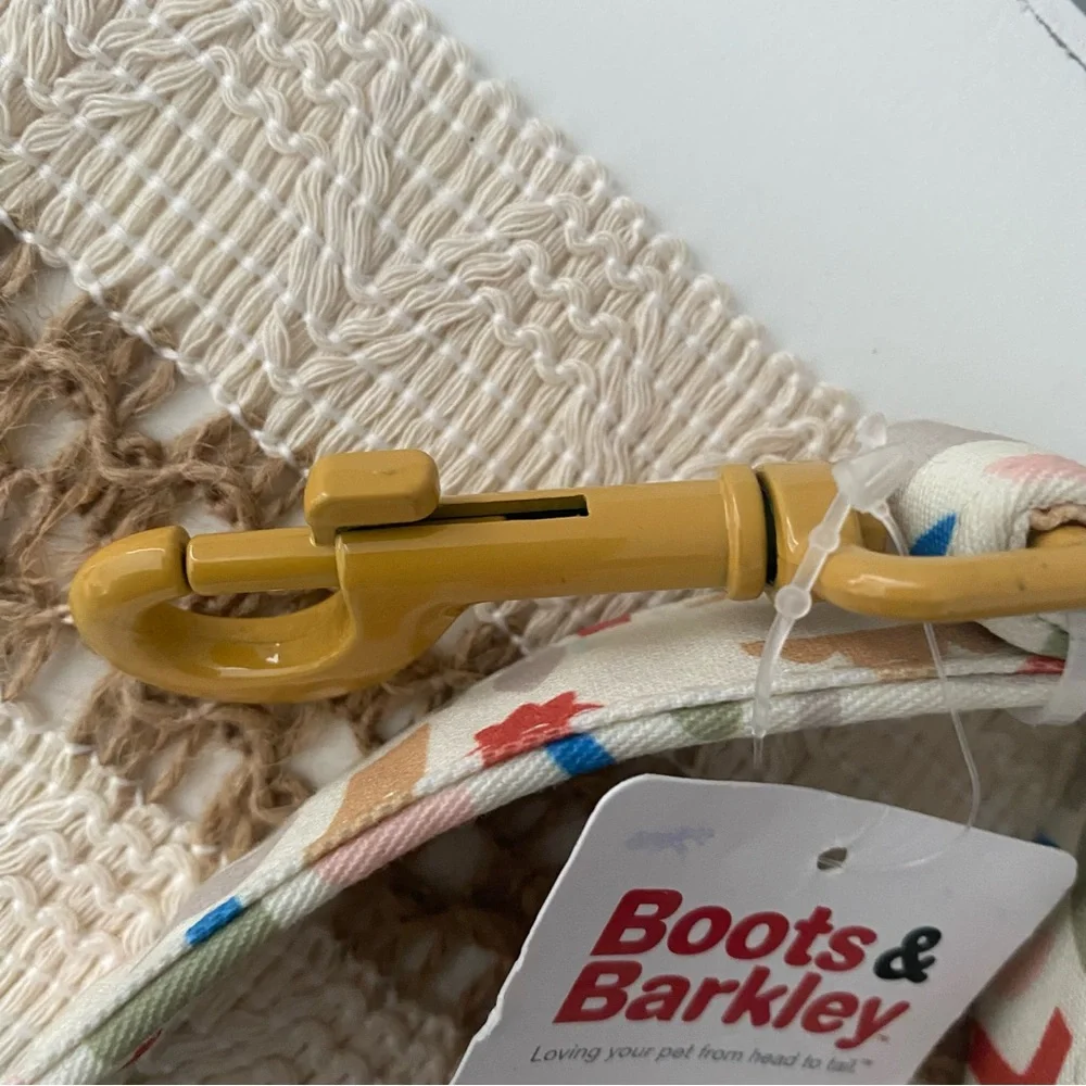 Fabric Dog Leash And Waste Bag Holder - Boots &
Barkley™ - Picture 10 of 11